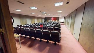 Local Comercial a Ensanche - Sar. Local acondicionado como oficinas con altura. cuenta con 847 m²