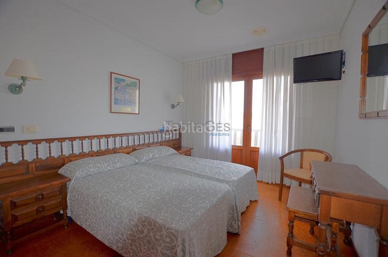 Foto 4d447217-2cc6-4d90-a8e7-2b1f76c0f06b. Edificio in Guarda (A)