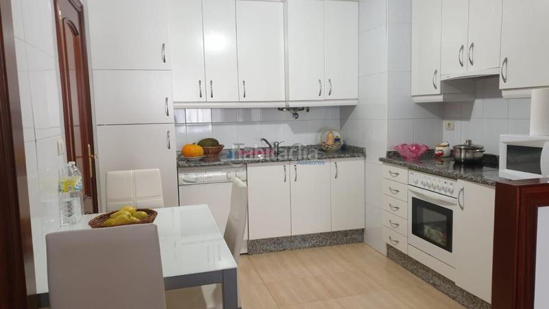 Foto 8d67bc11-45d2-4036-b2dd-415e8206cdf3. Apartament amb calefacció aparcament a Panxón Nigrán