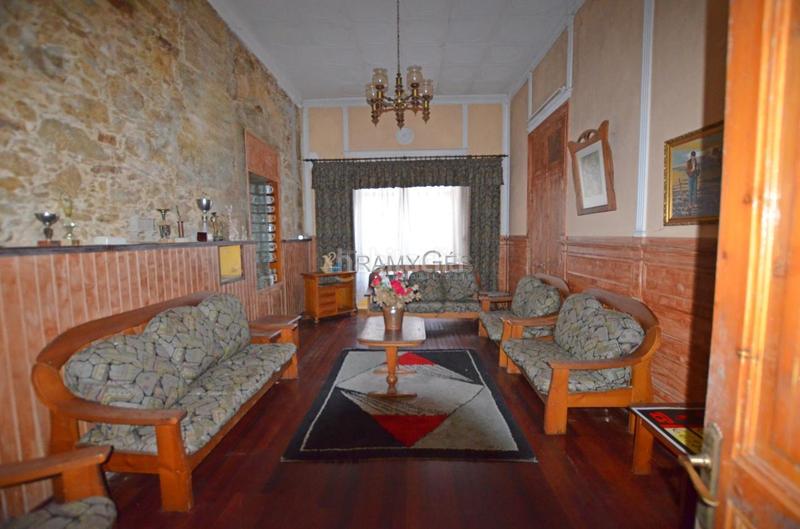 Foto 5f513de1-3318-4ece-aa37-11536c79466f. Edificio en Guarda (A)