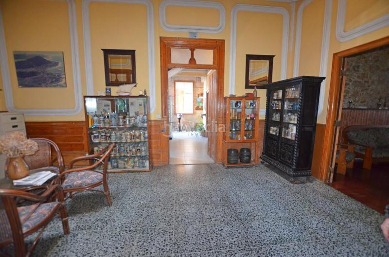 Foto 0acdc5f7-02be-4c8a-9f4f-9986a6186d0b. Edifici a Guarda (A)