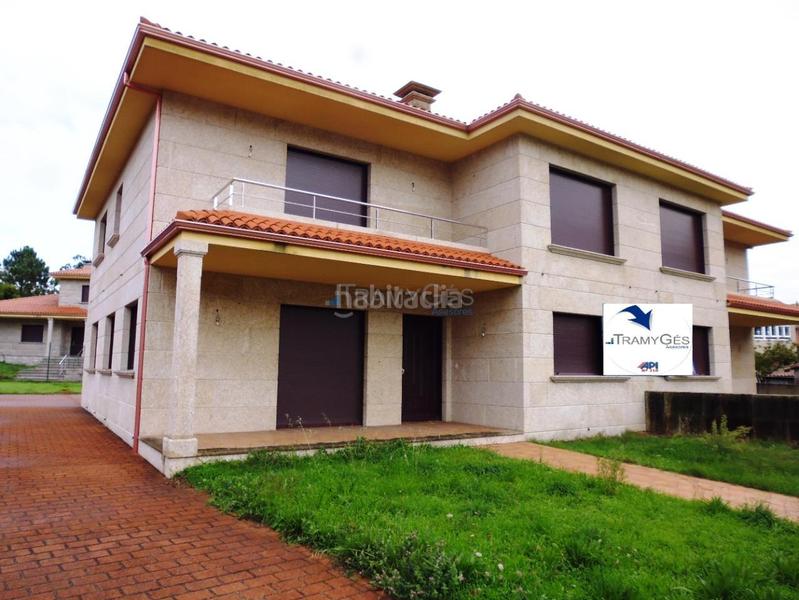 Foto b5994b8e-097f-4486-9f0d-158cf821e70e. Casa pareada en Baiona
