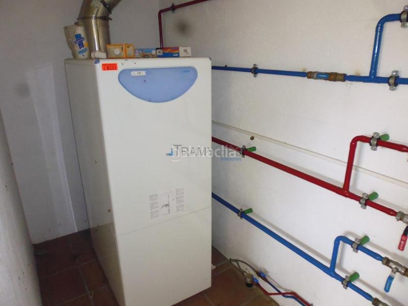 Foto d6766dde-94fc-4b39-ba1d-18a14e34d599. Casa pareada en Baiona