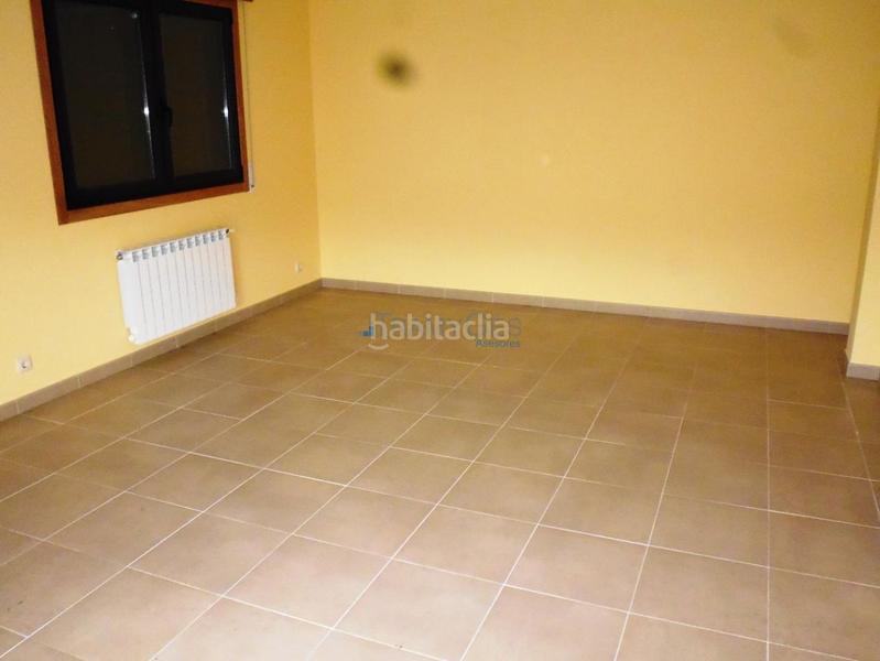 Foto f930a67e-c256-493d-9a31-7cae4a62933d. Casa pareada en Baiona