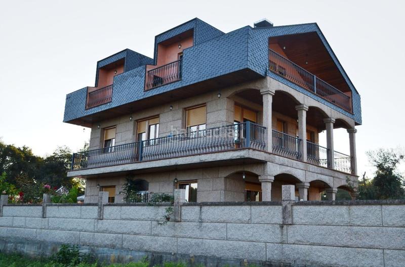 Foto 20359479-1c7e-4d9b-a2bf-f71b1abb8bb9. Chalet con riscaldamento parcheggio piscina in Tomiño