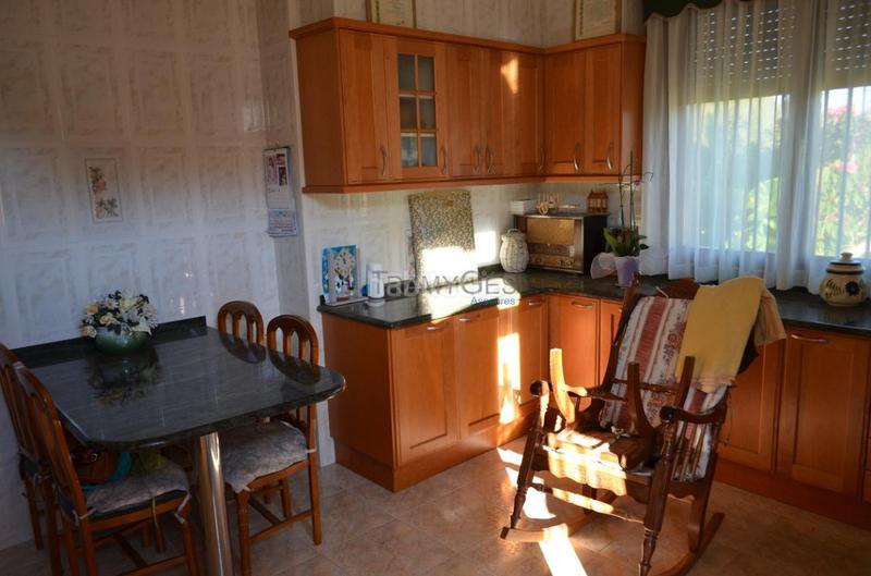 Foto 23db6c62-477f-4010-a0e5-2026a51055d9. Chalet con riscaldamento parcheggio piscina in Tomiño