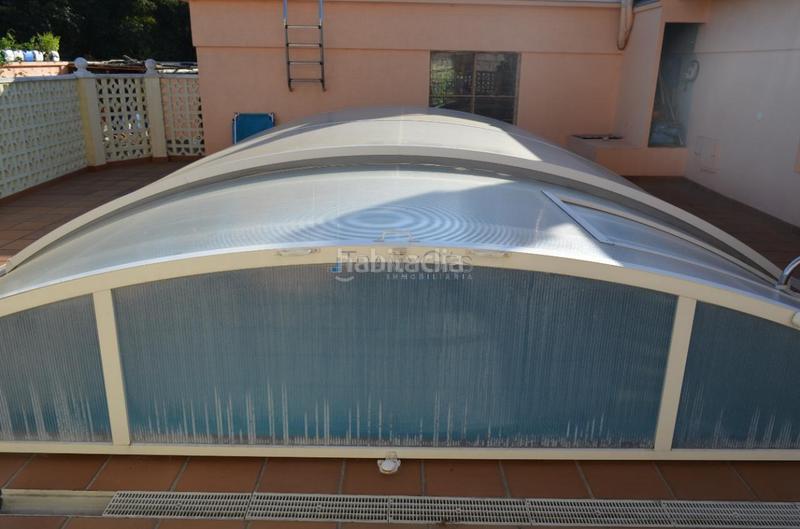 Foto 2e35c5f3-fdd5-4d63-a519-c9c8f4319369. Chalet con riscaldamento parcheggio piscina in Tomiño