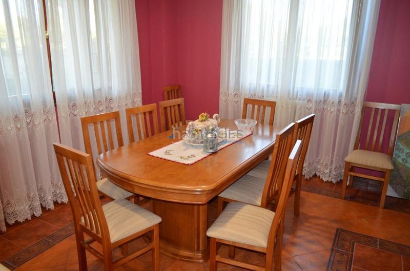 Foto 713f2527-9b60-47bc-b7e9-c9a9e6a70a5e. Chalet con riscaldamento parcheggio piscina in Tomiño