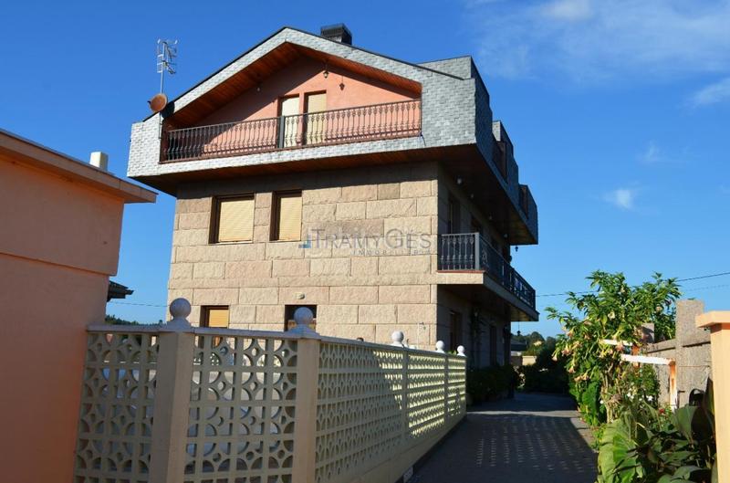 Foto 827b1a16-4417-4fa7-8b30-e5949cfa9ece. Chalet con riscaldamento parcheggio piscina in Tomiño