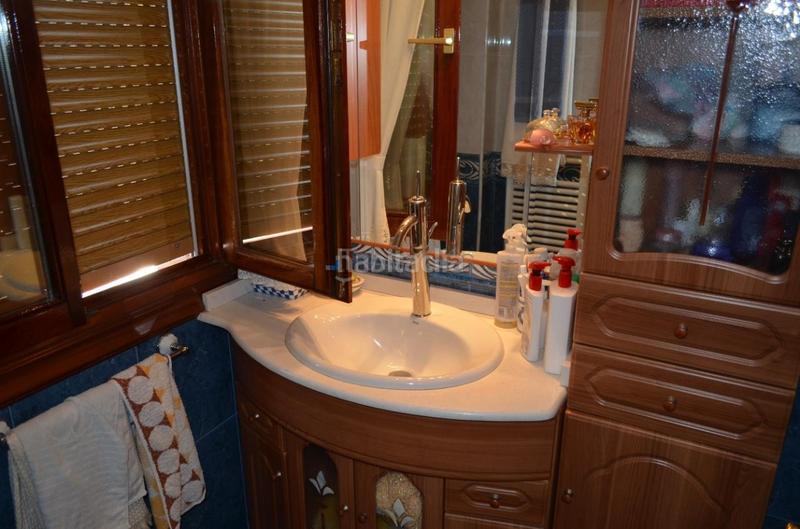 Foto d3f30e4a-9168-4bf1-bae1-1a7bf425459f. Chalet con riscaldamento parcheggio piscina in Tomiño