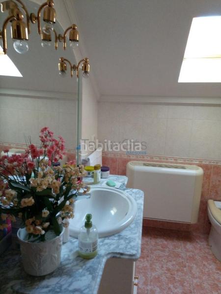 Foto 93fded1a-58ce-4242-a2ca-c0b905e3bf55. Casa adossada amb calefacció aparcament a Navia Vigo
