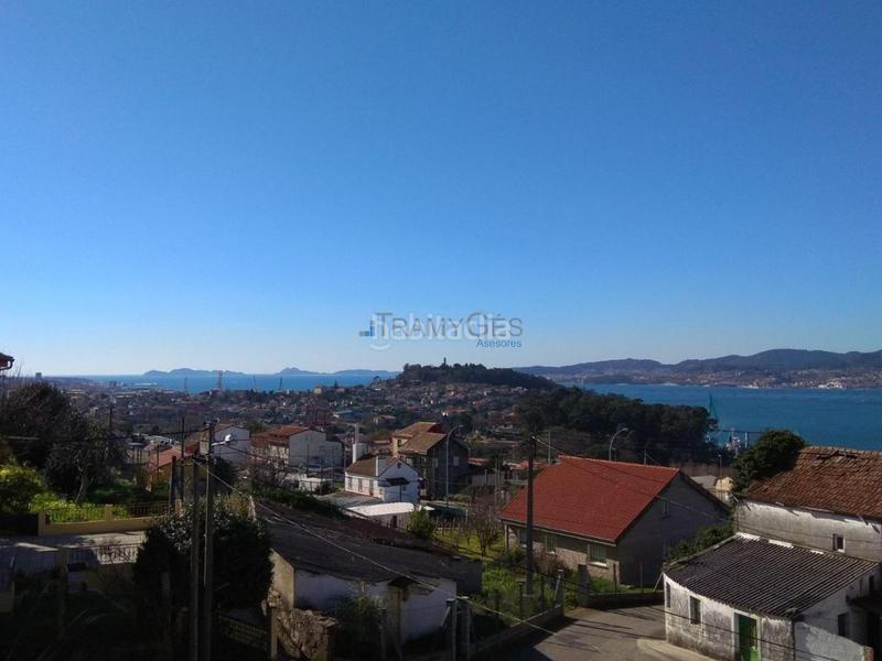 Foto fd4a728c-65f9-45a9-a5f8-e1e3c3160e8c. Casa adossada amb calefacció aparcament a Navia Vigo
