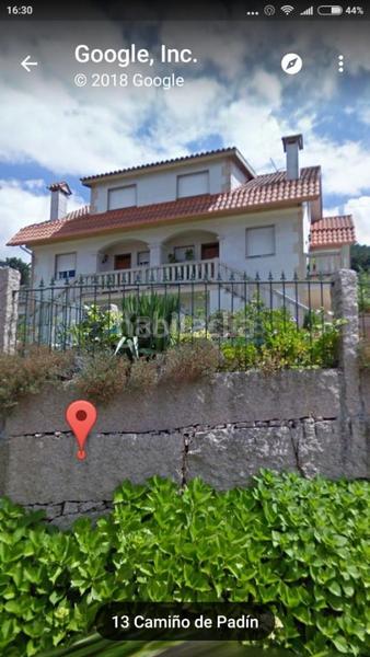 Foto 1f7b7acc-00a0-4051-a890-85fc06b14ebf. Casa aparellada amb calefacció aparcament a Navia Vigo