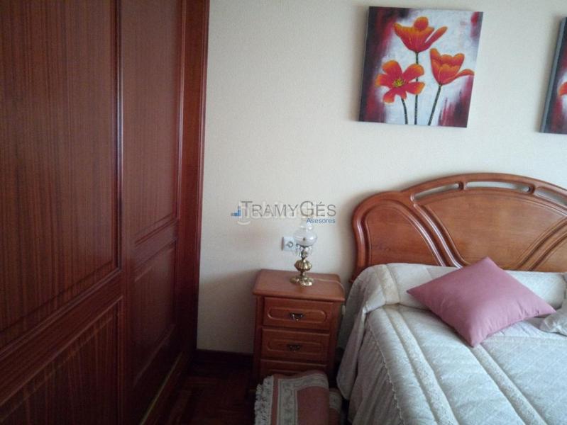 Foto 7290ecf0-7644-4c20-9818-48c8290b035a. Casa aparellada amb calefacció aparcament a Navia Vigo