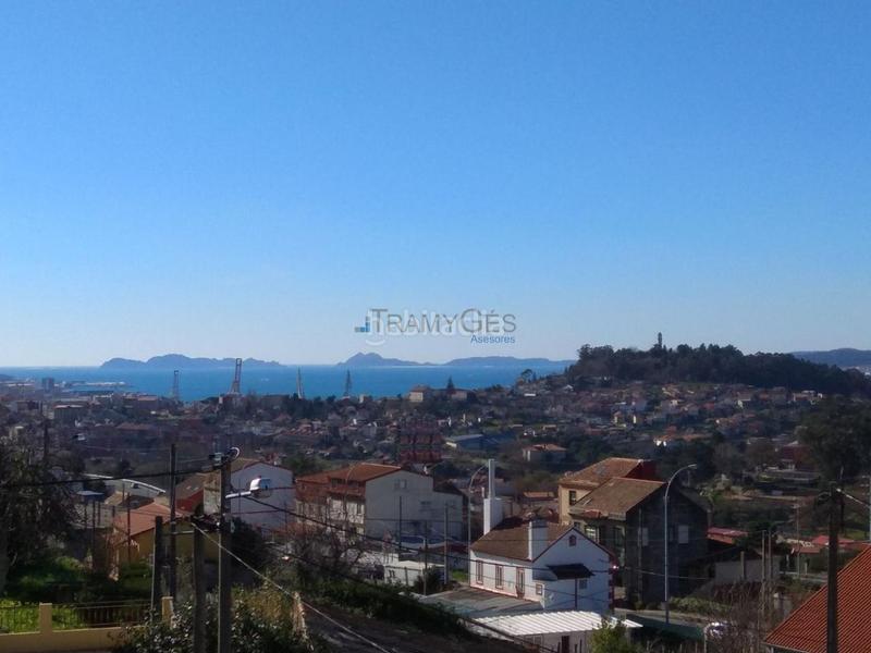 Foto df6e41b8-9b43-4c5a-91c0-8ef8f4fba4bf. Casa pareada en Navia Vigo