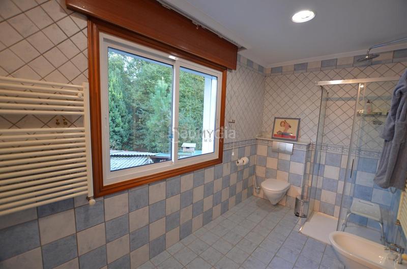 Foto 9daf8df7-732a-423b-8887-2e3f2d0e2ea2. Chalet en Ponteareas