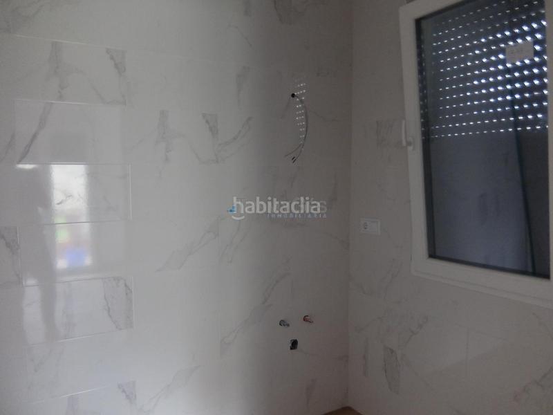 Foto 0341db7f-26a0-45b8-9864-deeff766e2a4. Chalet con riscaldamento parcheggio in Tomiño