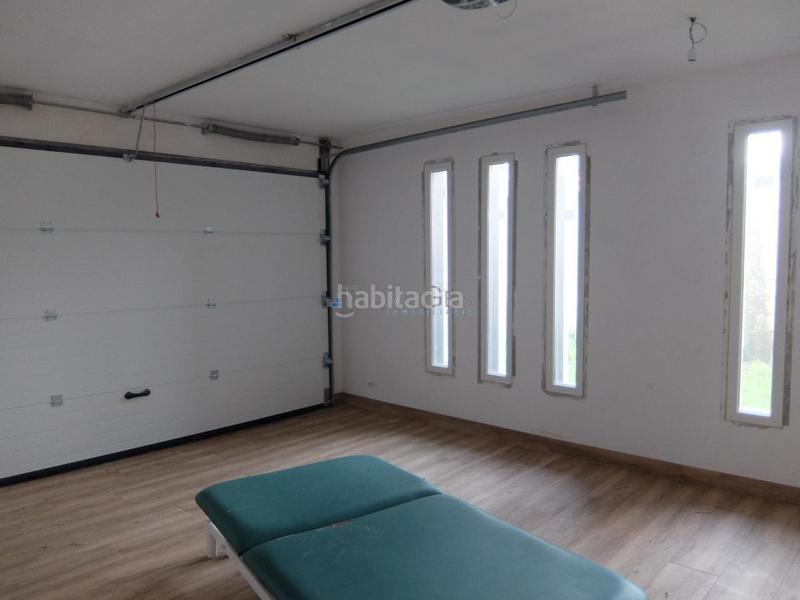 Foto dd8ba12a-87e9-4747-9bd9-f909494a0536. Chalet con riscaldamento parcheggio in Tomiño
