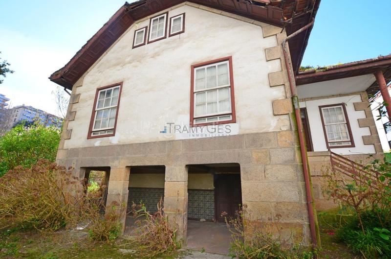 Foto 0dbde936-598d-417e-b4d4-b6f4c4e02814. Country house with heating parking in Plaza de la industria Vigo