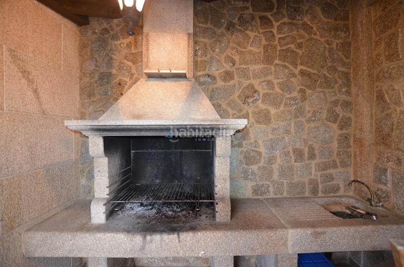 Foto 6643dcf5-8631-4c2f-ae05-e9fefdb0c791. Casa pareada en Darbo Cangas