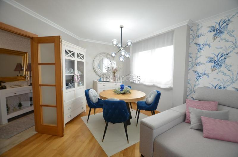 Foto 84666b10-806c-4633-afc1-f4e4175d762a. Casa pareada en Darbo Cangas