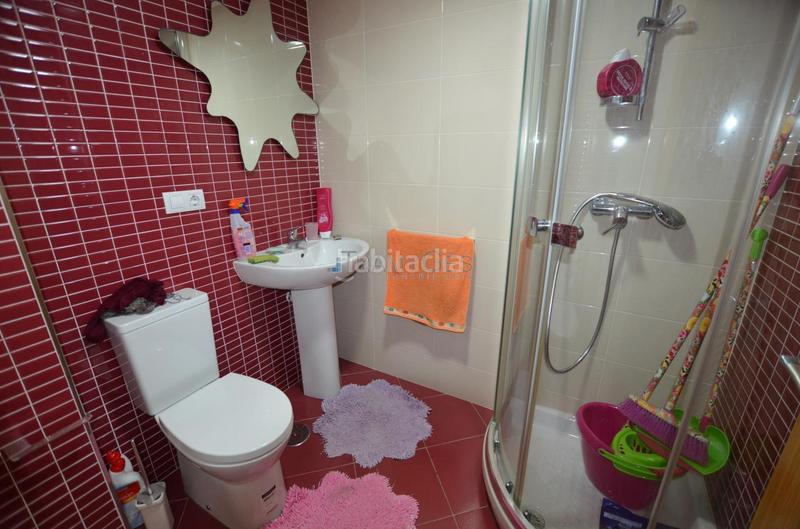 Foto 90caa35a-1eee-4348-851b-2f13f97fdd1c. Casa pareada en Darbo Cangas