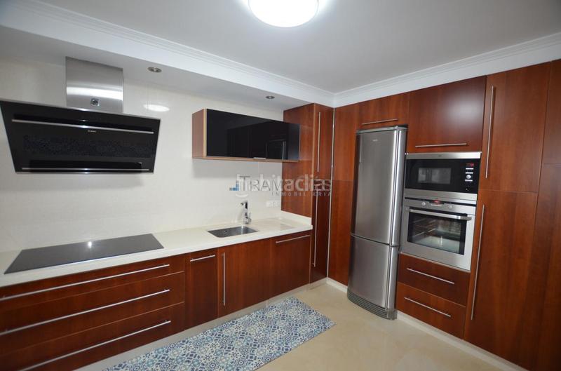 Foto edc973ca-9cd5-449e-a721-e76800099be0. Casa pareada en Darbo Cangas