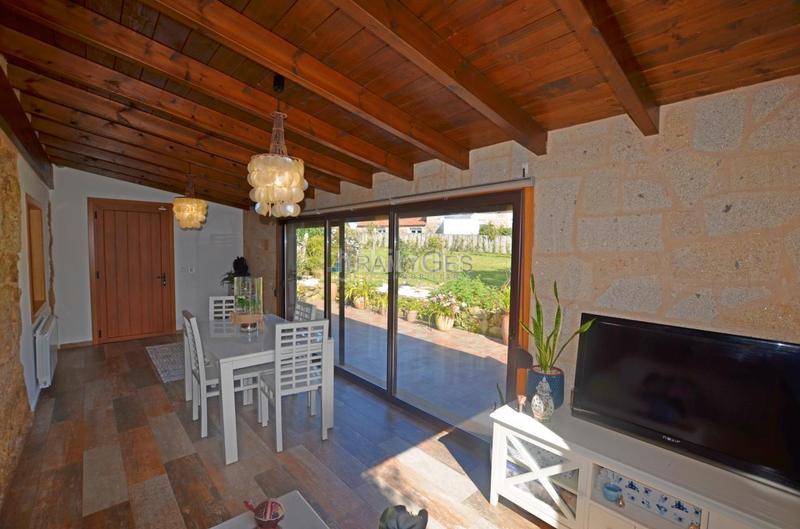 Foto 81605872-f848-4e01-8bdd-157a0c5e5f37. Casa con riscaldamento parcheggio in Tomiño