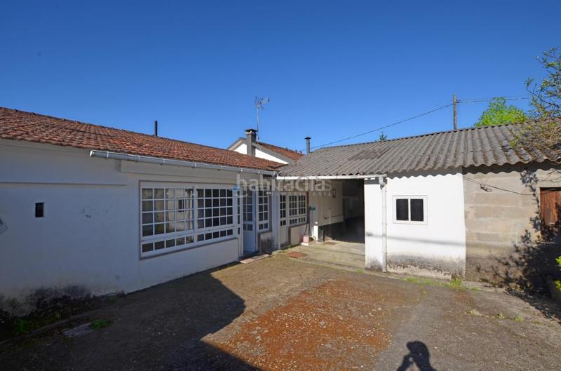 Foto 0dbc51f6-2be7-439b-bb95-79361761d89b. Haus mit heizung parking in Tomiño