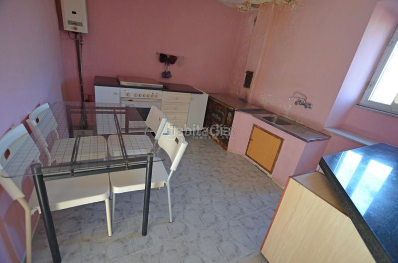 Foto 7656b19d-20e0-4be8-81ce-3ba3c9771f8d. Casa amb aparcament a Guarda (A)