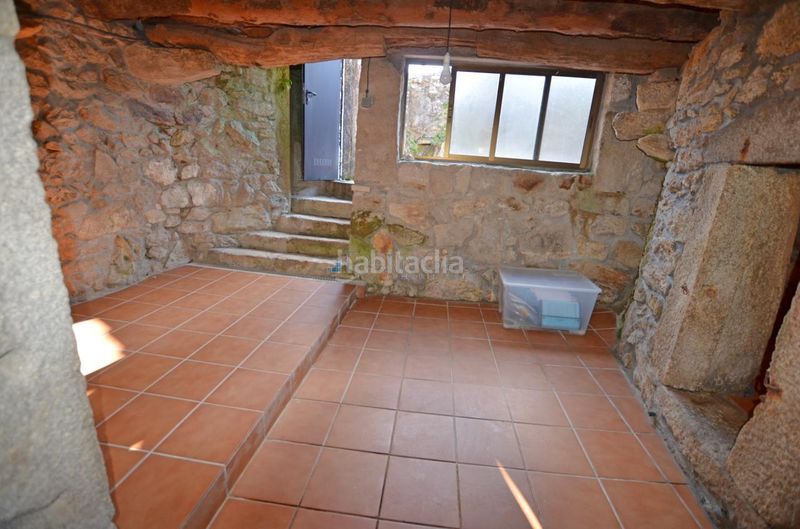 Foto c833996d-8fa8-4237-92f3-7615a5f7868d. Casa amb aparcament a Guarda (A)
