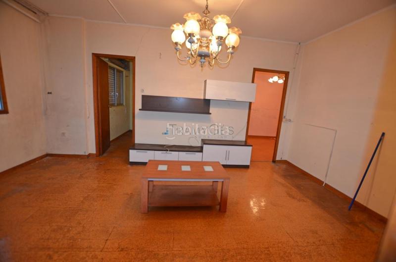 Foto 52168067-798d-4d5a-823b-bbd649ff6a40. Casa a schiera con riscaldamento in Tomiño
