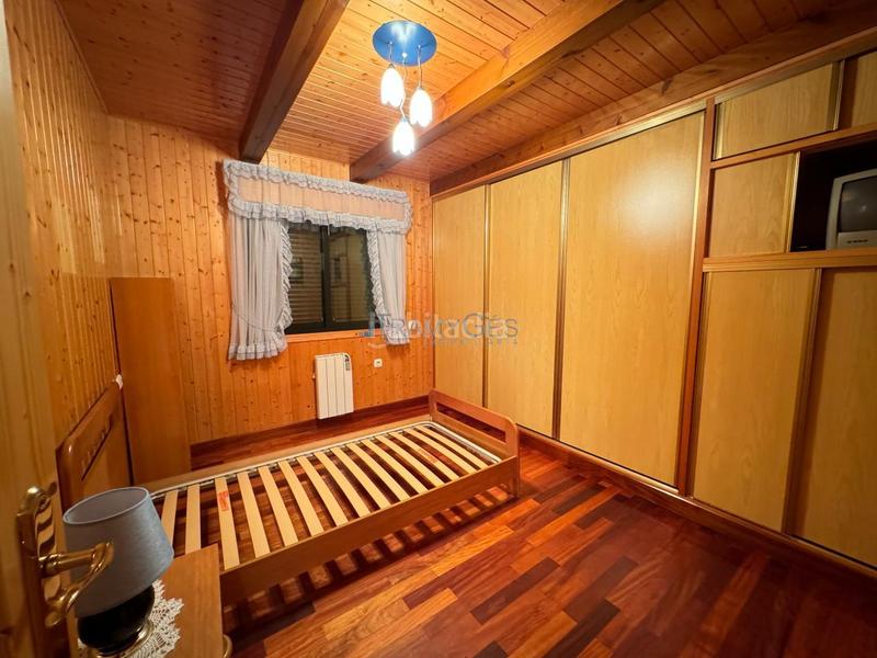 Foto 111508c5-b26a-4e10-a45c-95c55ba30739. Chalet en Redondela