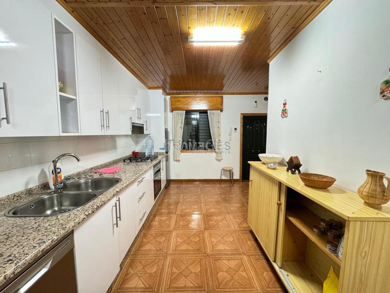 Foto 55f20f2e-0f88-4e8f-960b-e37a0d60ff87. Chalet en Redondela