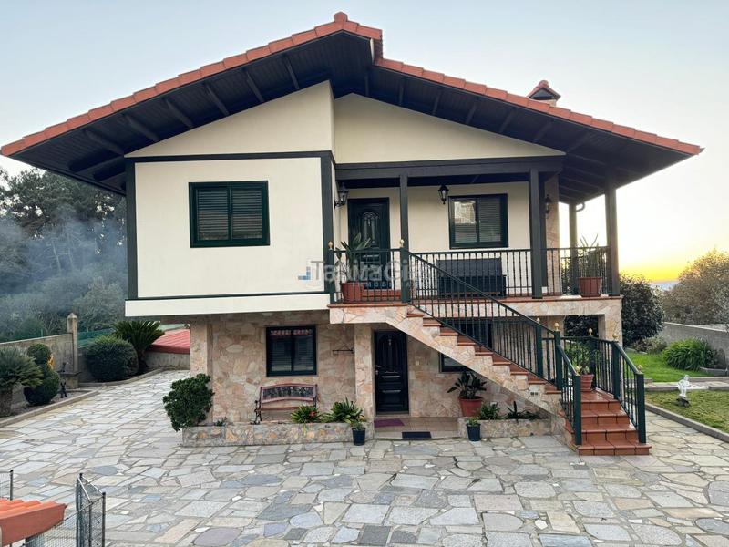 Foto 94868bad-9d32-4904-9816-a88488144fe6. Chalet en Redondela