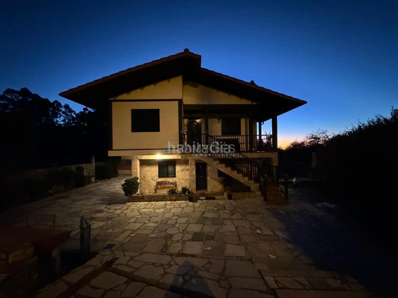 Foto d5c011a8-9e4f-43da-8b69-67f6b24e8872. Chalet en Redondela