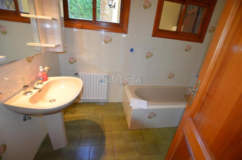 Foto d5fb9717-7791-4ca5-9f7d-ede6b4e47b9e. Chalet with heating parking pool in Gondomar