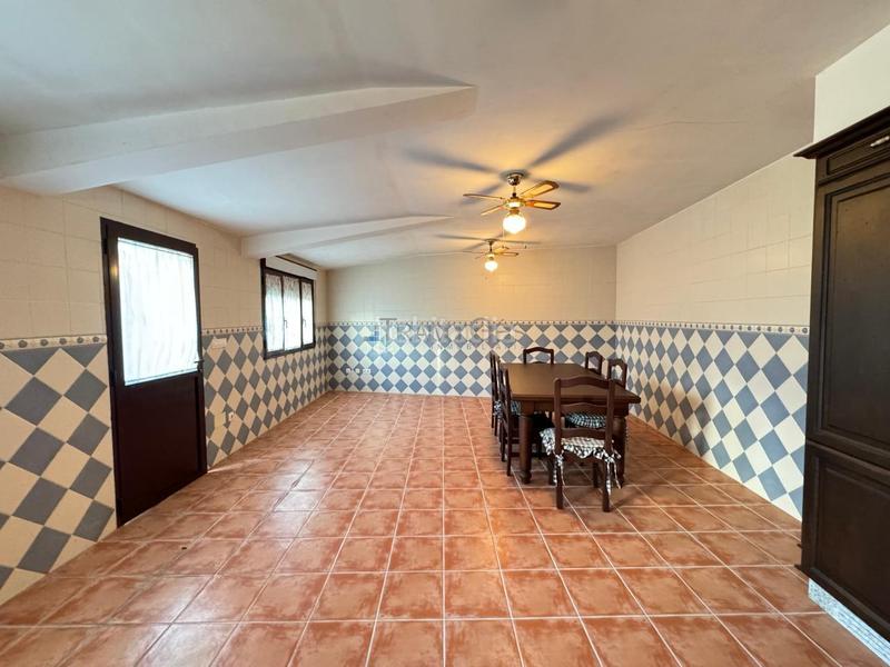 Foto 2b7de1d9-fa9a-4fc7-b5bd-1bee0ca737c4. Chalet mit heizung parking in Sobradelo Vilagarcía de Arousa