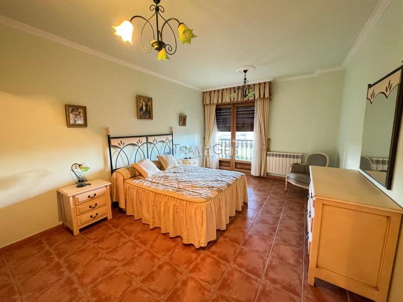 Foto 31388c94-51a2-4cda-8c7e-0892bf08e999. Chalet mit heizung parking in Sobradelo Vilagarcía de Arousa