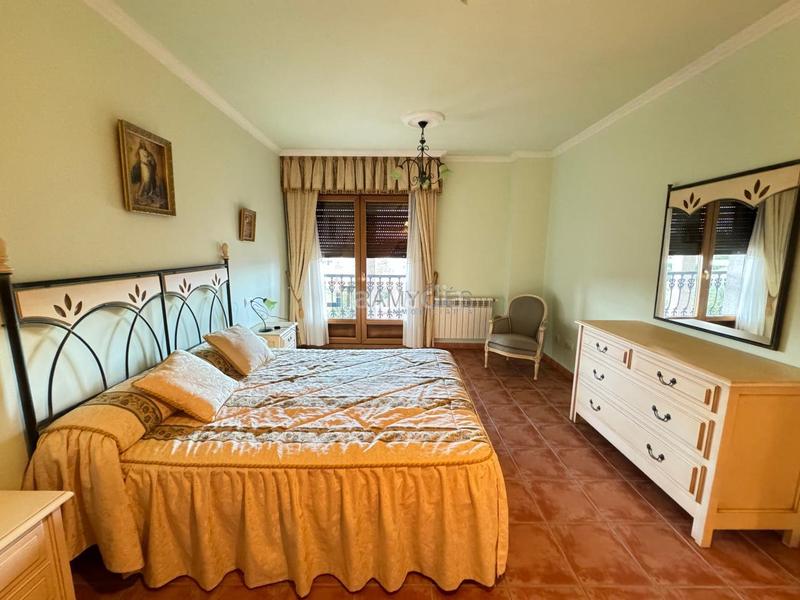 Foto 973f2929-6e4d-495b-91dc-63c6751fcb3e. Chalet mit heizung parking in Sobradelo Vilagarcía de Arousa