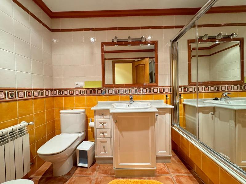 Foto a33603be-d200-41ea-ba1d-aa310cc0eb4f. Chalet with heating parking in Sobradelo Vilagarcía de Arousa