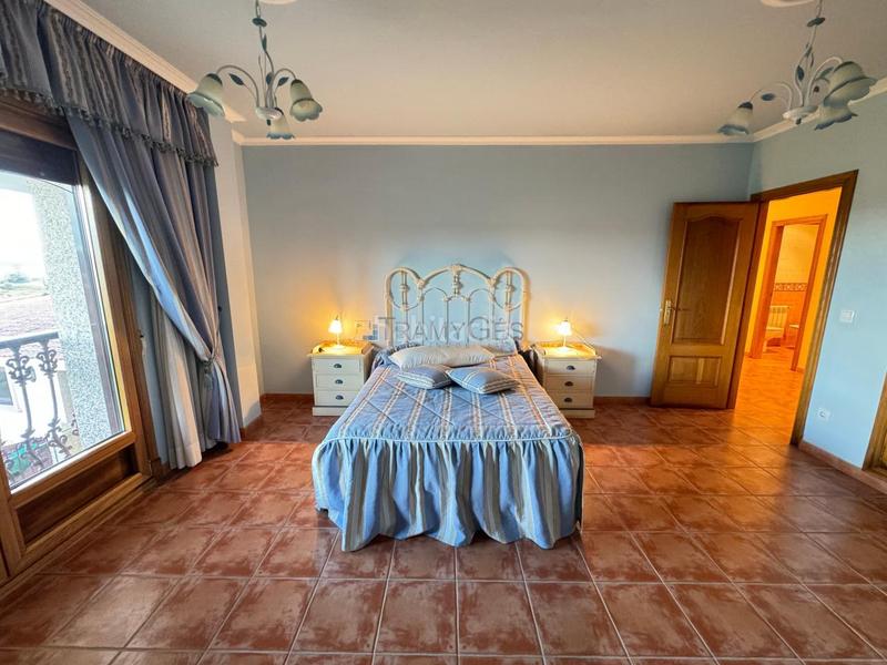 Foto df2cc9dc-fc48-4d92-86b0-55004662ee22. Chalet with heating parking in Sobradelo Vilagarcía de Arousa