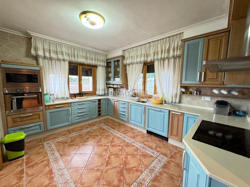 Foto 201fd1c4-9149-45a9-8043-739fce950522. Chalet con riscaldamento parcheggio in Sobradelo Vilagarcía de Arousa