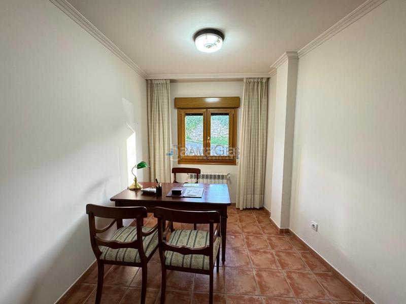 Foto b8bbdac5-f1aa-4a35-9e4e-508dc4d868d6. Chalet con riscaldamento parcheggio in Sobradelo Vilagarcía de Arousa