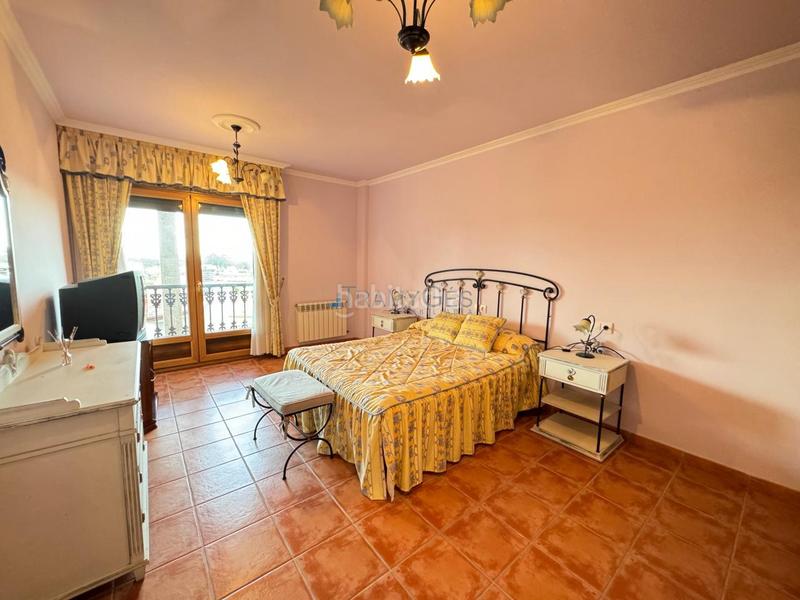 Foto 1bd6dd3d-8000-4d85-bddd-ced5dbf6d902. Xalet amb calefacció aparcament a Sobradelo Vilagarcía de Arousa