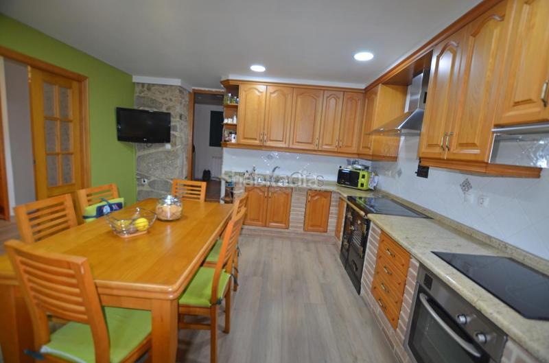 Foto ed9dbae7-0e5c-4439-8626-fdc357715771. Bauernhof mit heizung parking in Mondariz