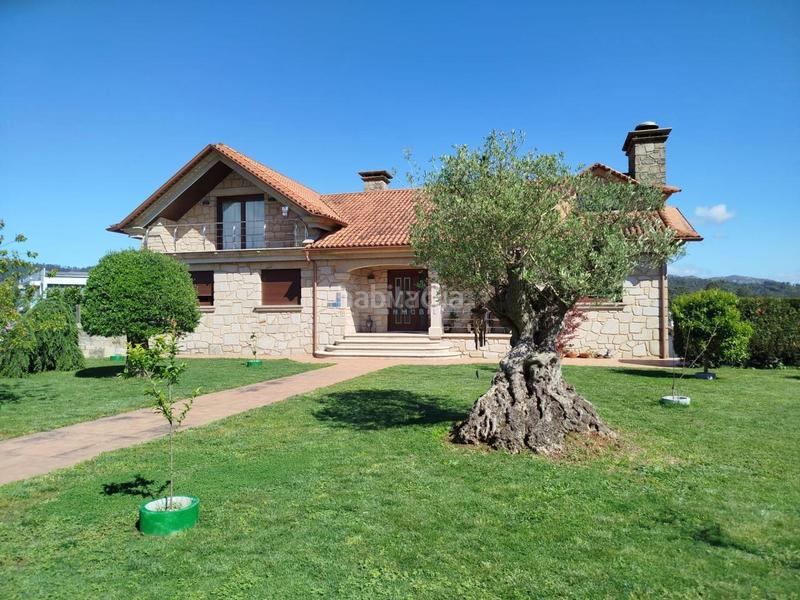 Foto 054640ed-a00e-4ef1-90ed-1e076cb41863. Chalet mit heizung parking pool in Rosal (O)