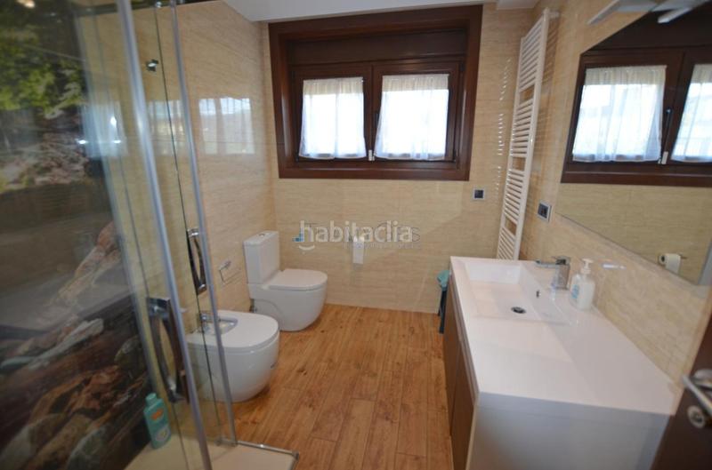 Foto 135b027d-7b74-4b93-832b-ae21db307aa9. Chalet mit heizung parking pool in Rosal (O)