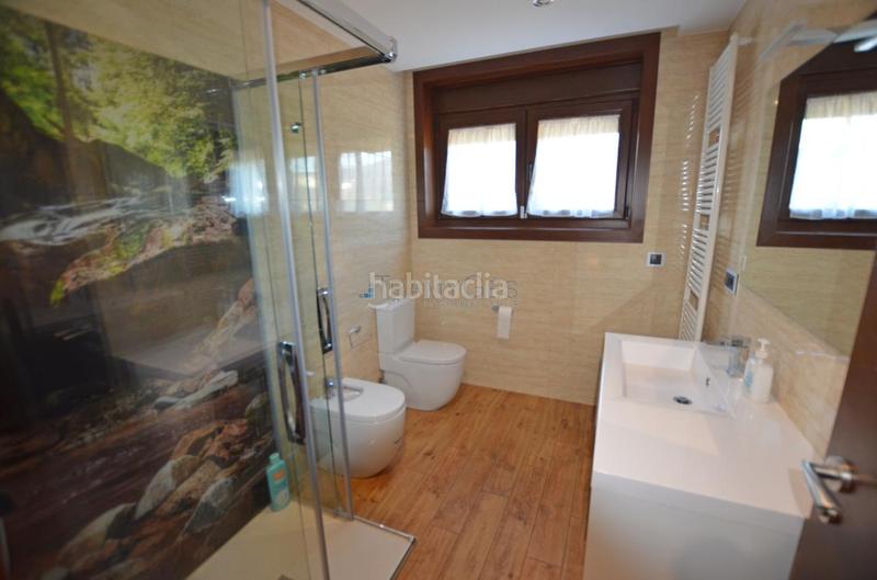 Foto 45f60c26-8820-48b3-9962-dfbf597fcc70. Chalet mit heizung parking pool in Rosal (O)