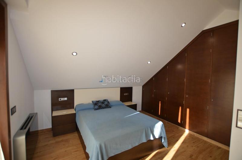 Foto 5ad087f8-2c31-4f8b-8505-624cf3bfe85c. Chalet mit heizung parking pool in Rosal (O)